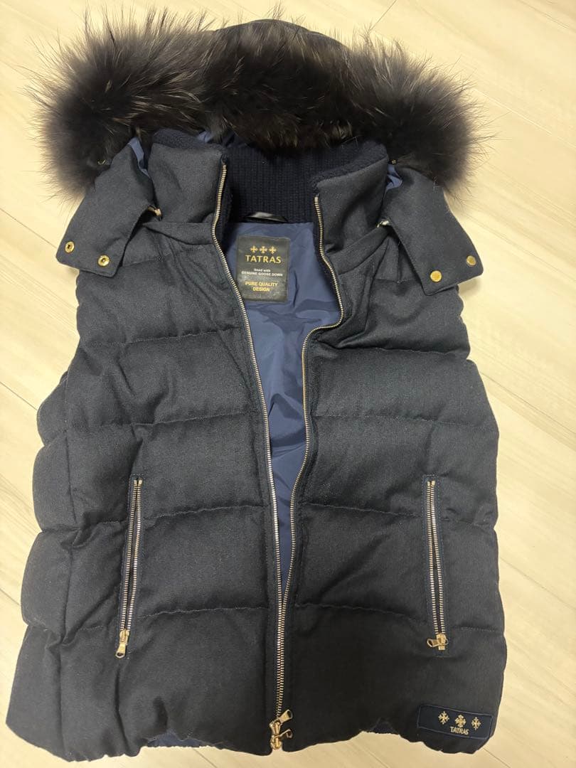 TATRAS ネイビー ダウンベスト ファー付き