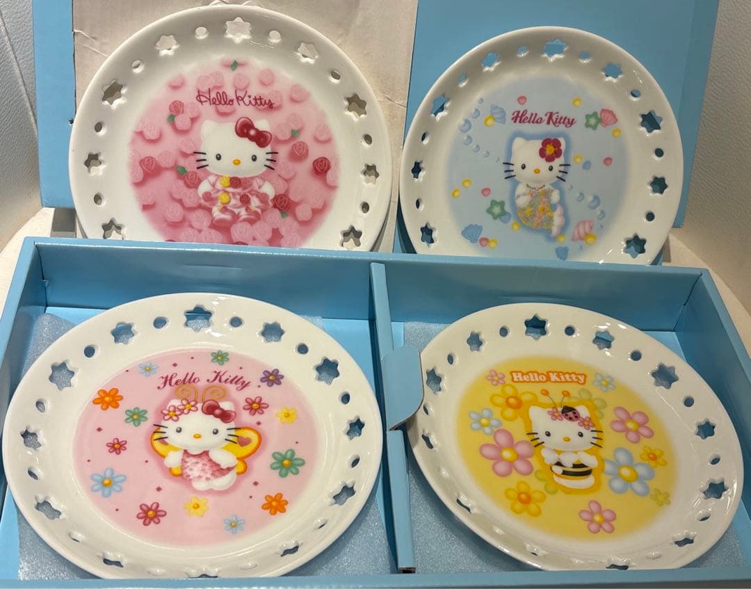 ハローキティ　お皿　25周年記念限定 5枚セット 新品箱入り　サンリオ　激レア