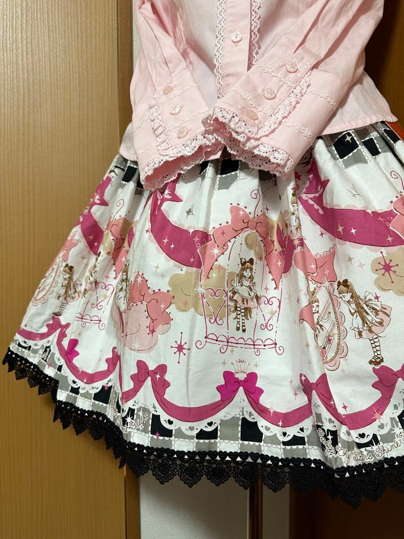 baby アリスのリボン王国柄スカート