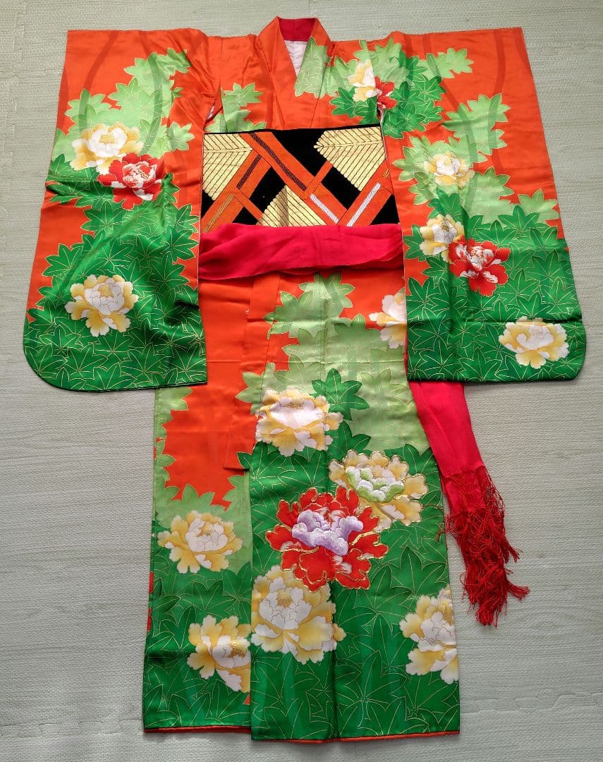 花柄のオレンジ着物と帯と志古貴　3点　七五三
