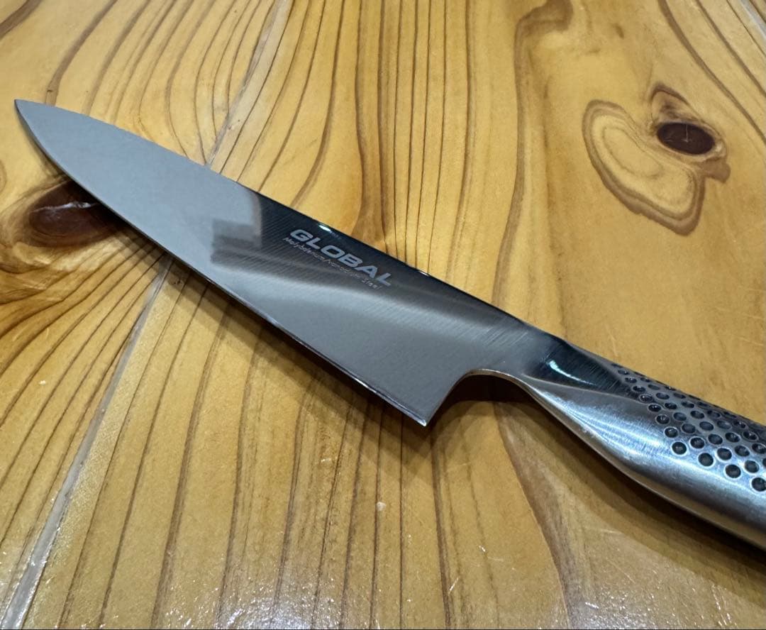【激レア】GLOBAL グローバル牛刀 彫ロゴモデル　鏡面仕上
