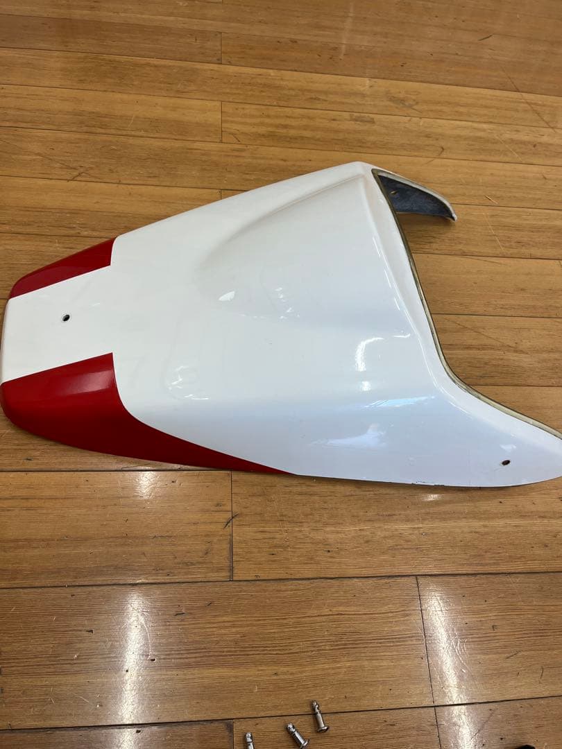 CB1300SFシングルカウル　ホワイト/レッド
