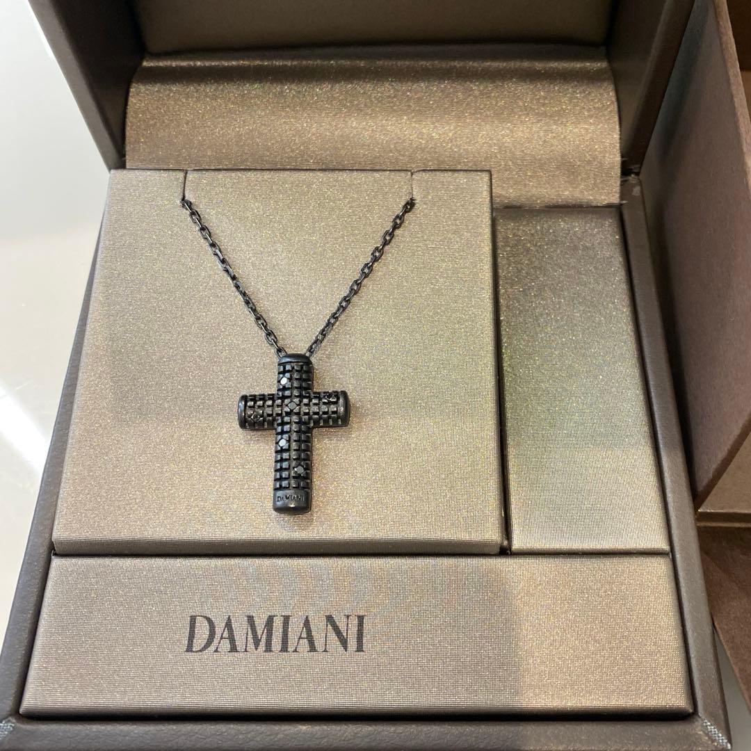 【最終値下げ！】DAMIANI メトロポリタンブラック クロス ネックレス