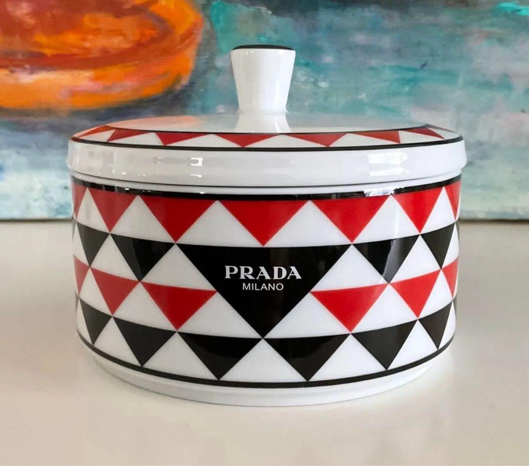 未使用品 PRADA ポーセリン アクセサリー ジュエリー ケース 陶器