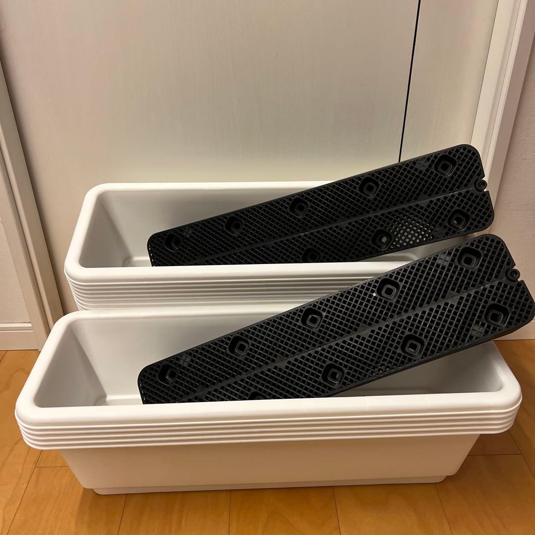 グリーンパル プランター　44個 目皿付 ホワイト D-650