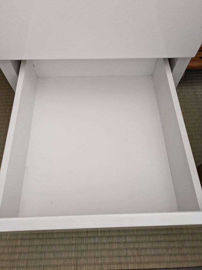 【美品】ホワイト 4段チェスト