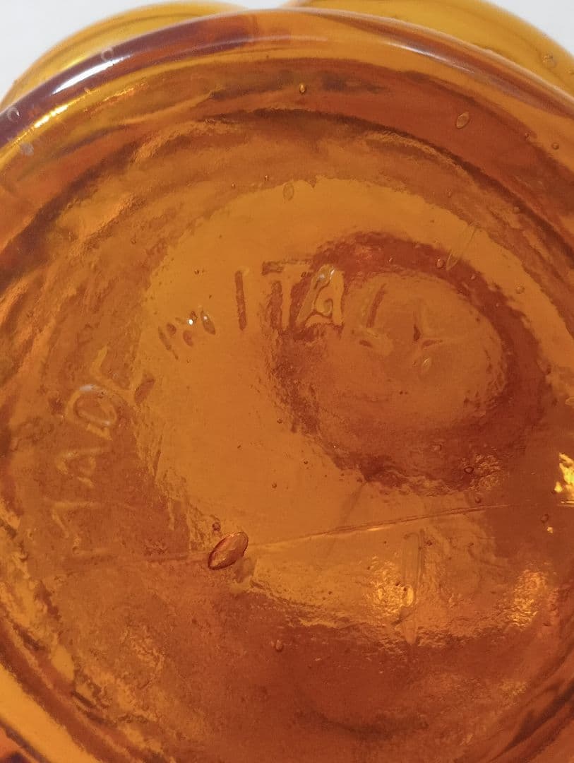 イタリア製アンティーク カラフェ 瓶 装飾的なアンバーガラスボトル 1960年代