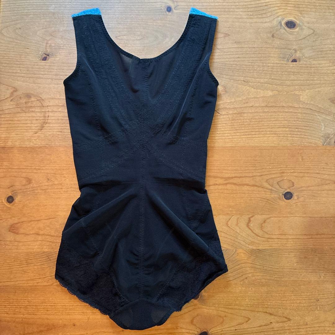 ひ*☆様 ララブラックボディ矯正下着　75M