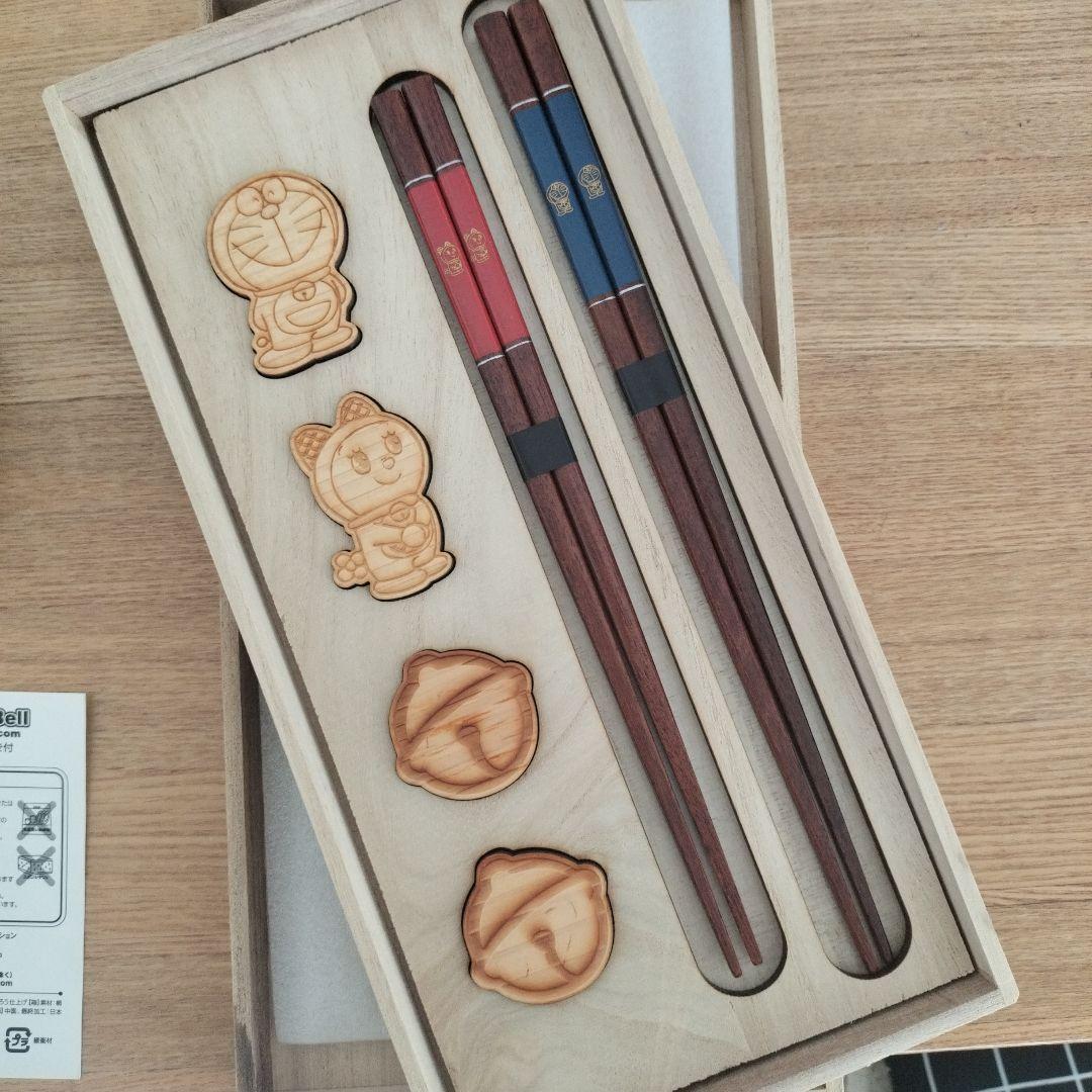 ドラえもん　箸セット　箸置き付