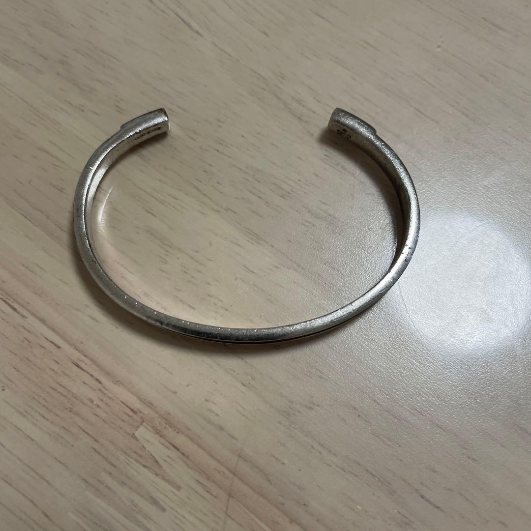 GUCCI 黒シルバー バングル