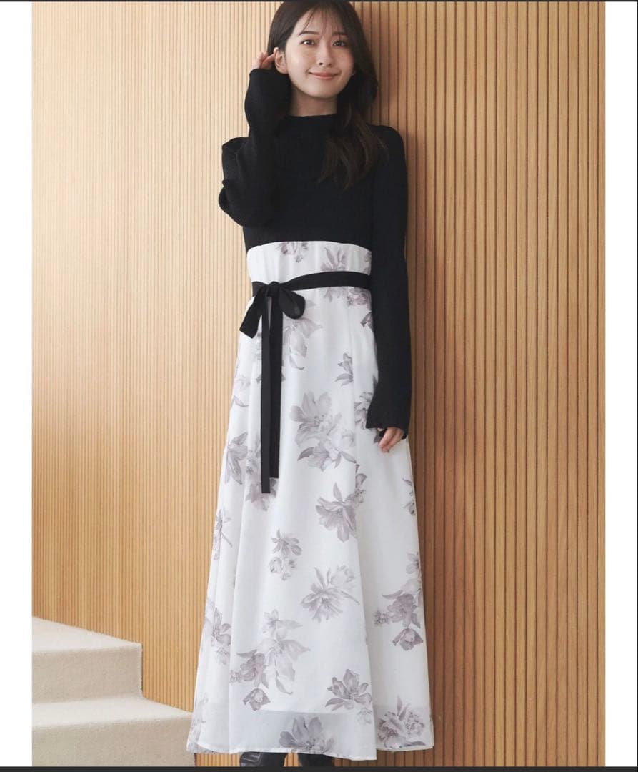 フラワードッキングロングスリーブワンピース