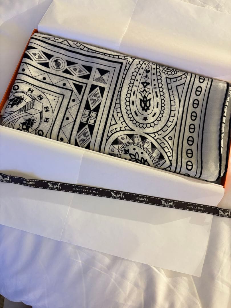 新品未使用2025AWエルメス カレジェアン シュヴァル・ドゥ・クール・バンダナ