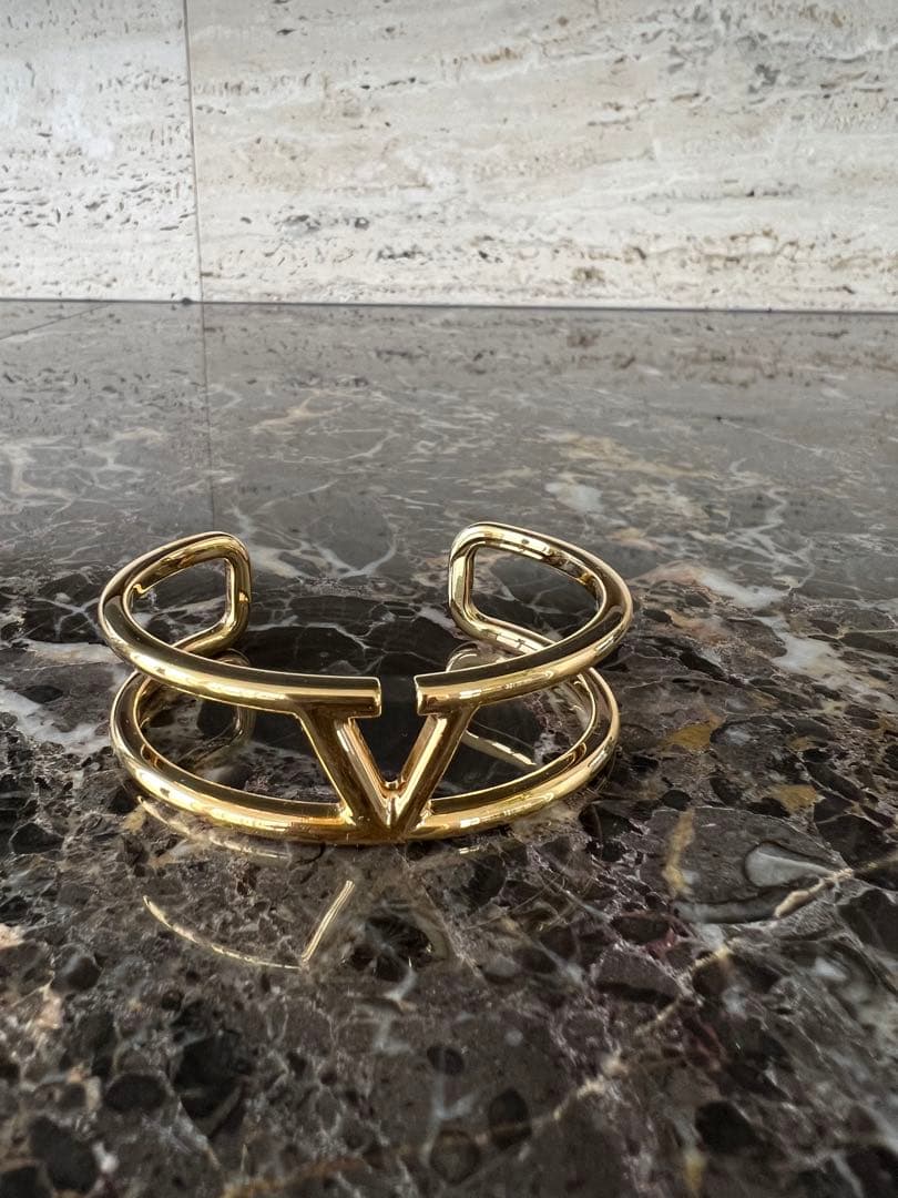 VALENTINO Vロゴ　シグネチャーメタルブレスレット　ヴァレンティノ