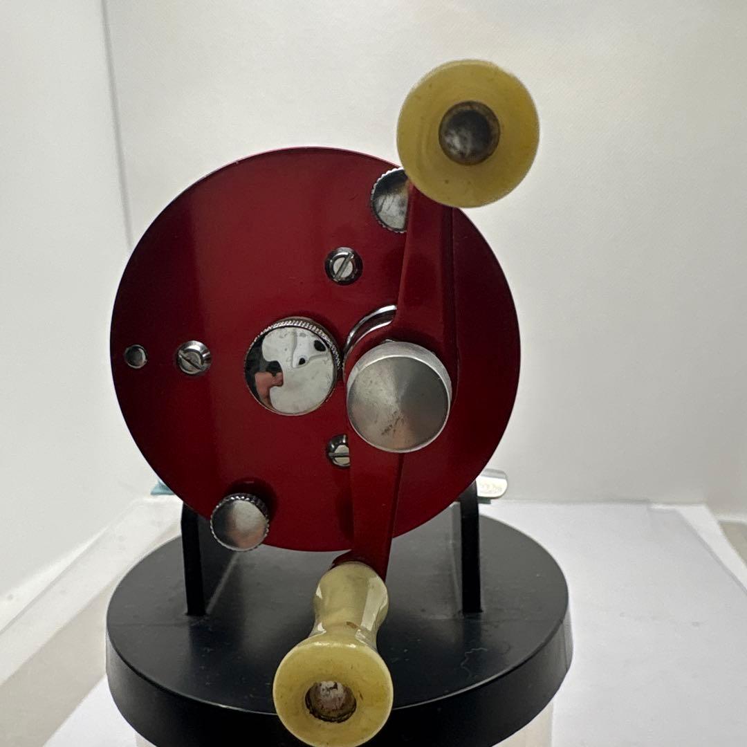 Ambassadeur 2600 ベイトリール