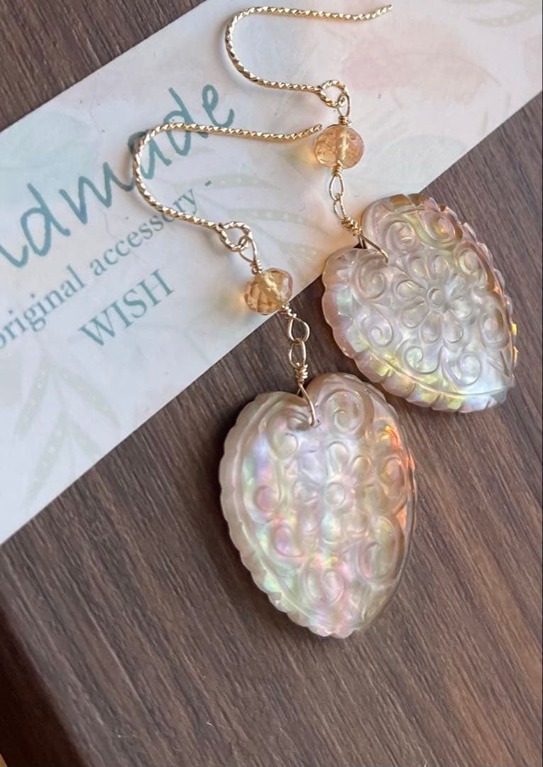 値下フィカスフラワーカービングピンクシラーが綺麗なブラウンマザオパ水晶ダブレット