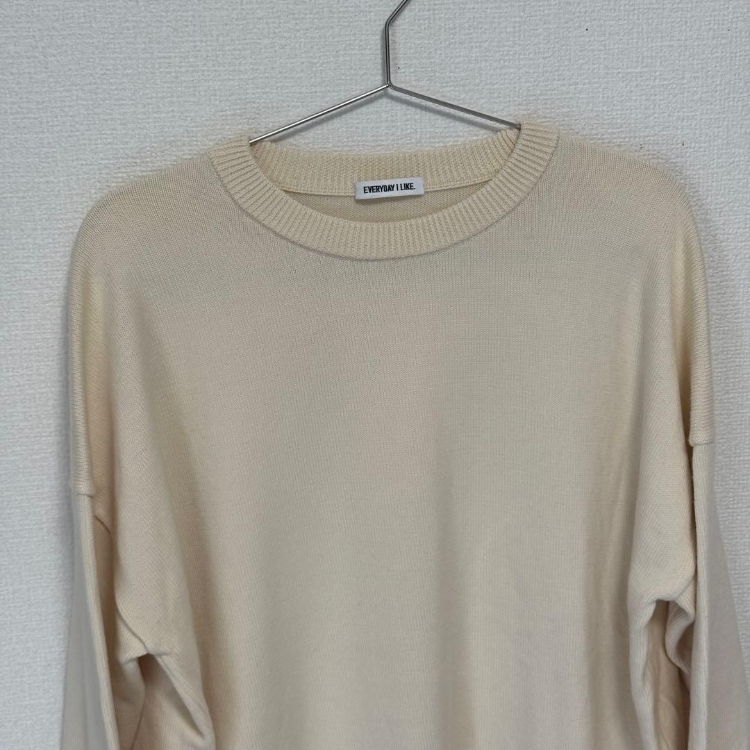 エブリデイアイライク ドゥーズィエムクラス ベーシックニット　白