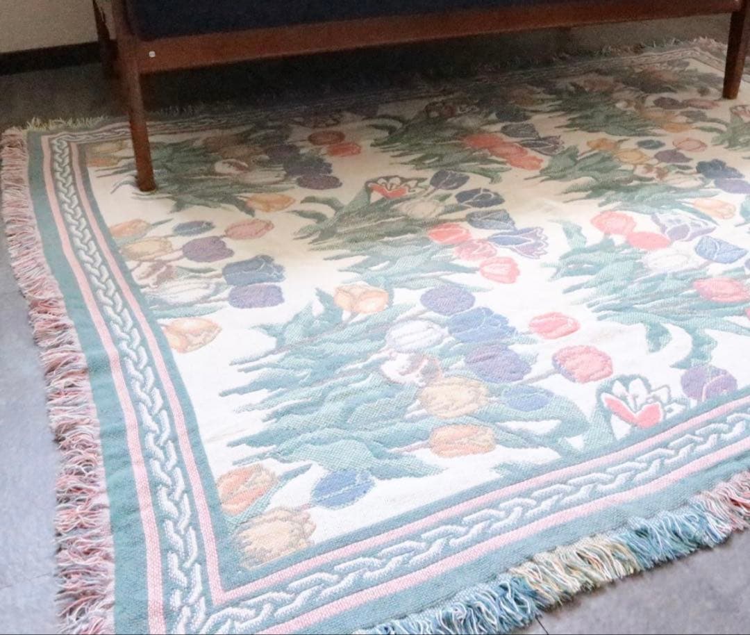 USA RUG / チューリップ柄