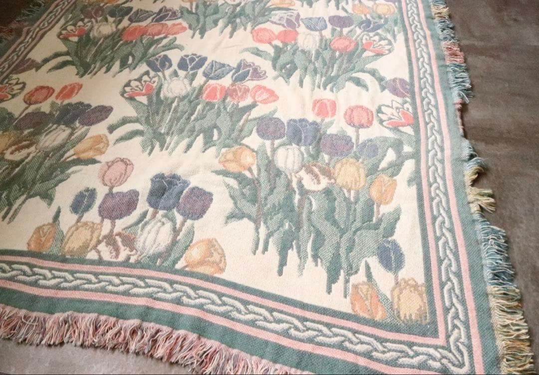 USA RUG / チューリップ柄