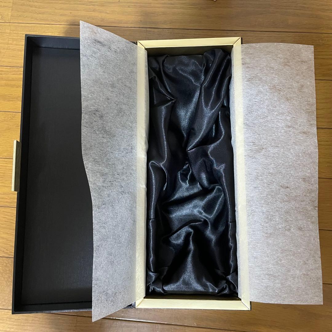 十四代 龍泉 白雲去来 2025 化粧箱付き 未洗浄【空瓶】