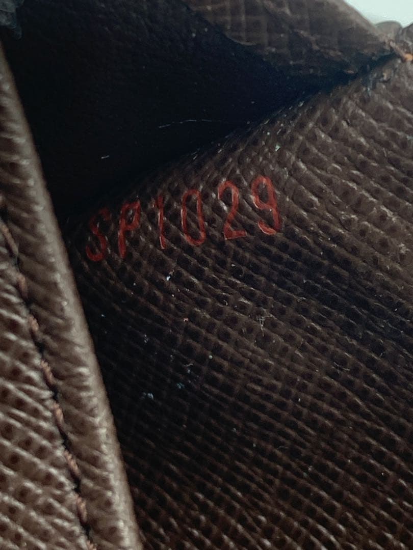 ルイヴィトン ダミエ グラフィット フロリン 二つ折り財布 ブラウンパスケース