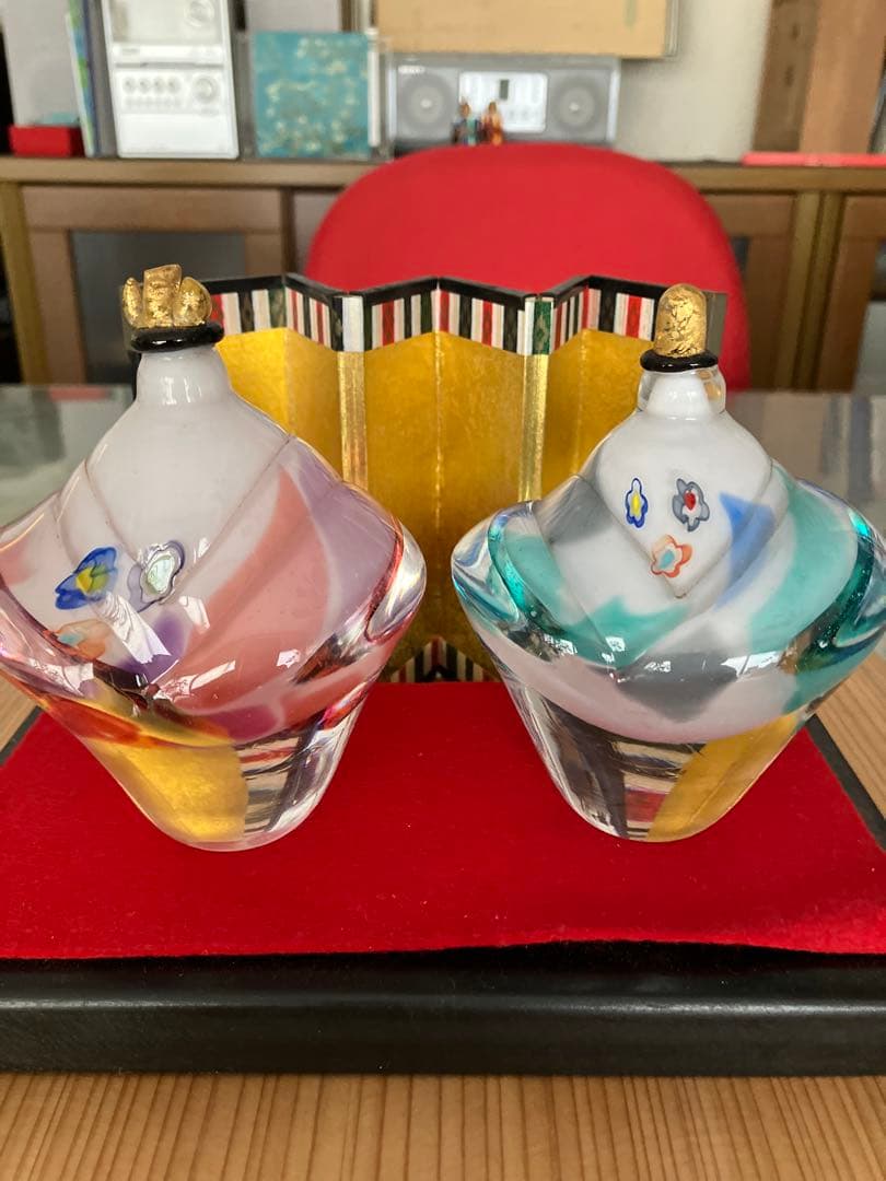 ガラスのひな人形