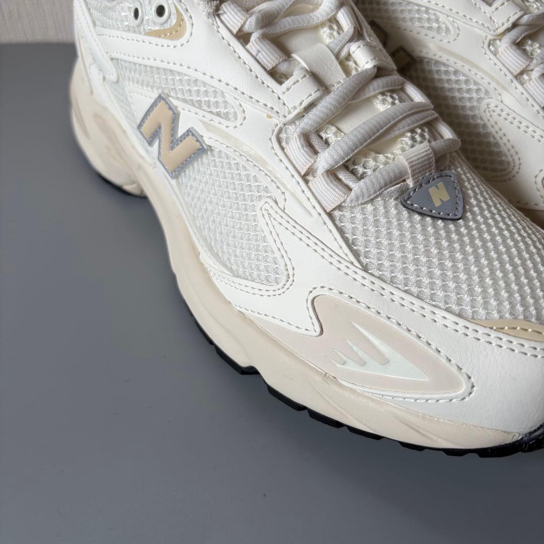 【新品未使用】 ニューバランス スニーカー ML725 クリーム 26.0cm
