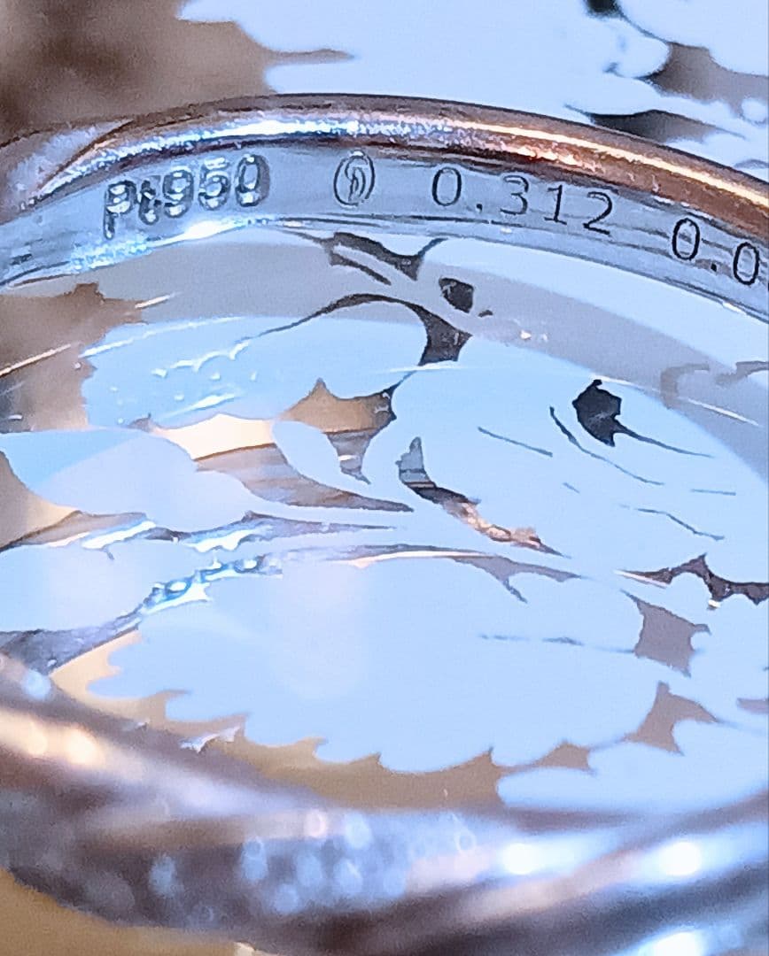 ❄銀座ダイヤモンドシライシ❄pt950 リング✨️0.312㌌鑑定書付H&C✨️