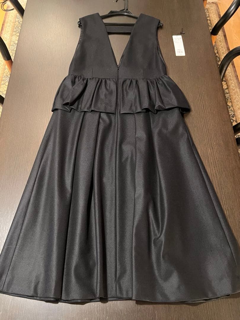 アドーア　【新品未使用タグあり】ウールバランサーワンピース