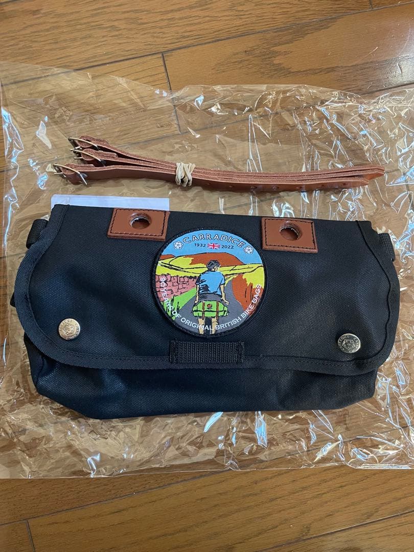 キャラダイス　90周年記念限定サドルバッグ