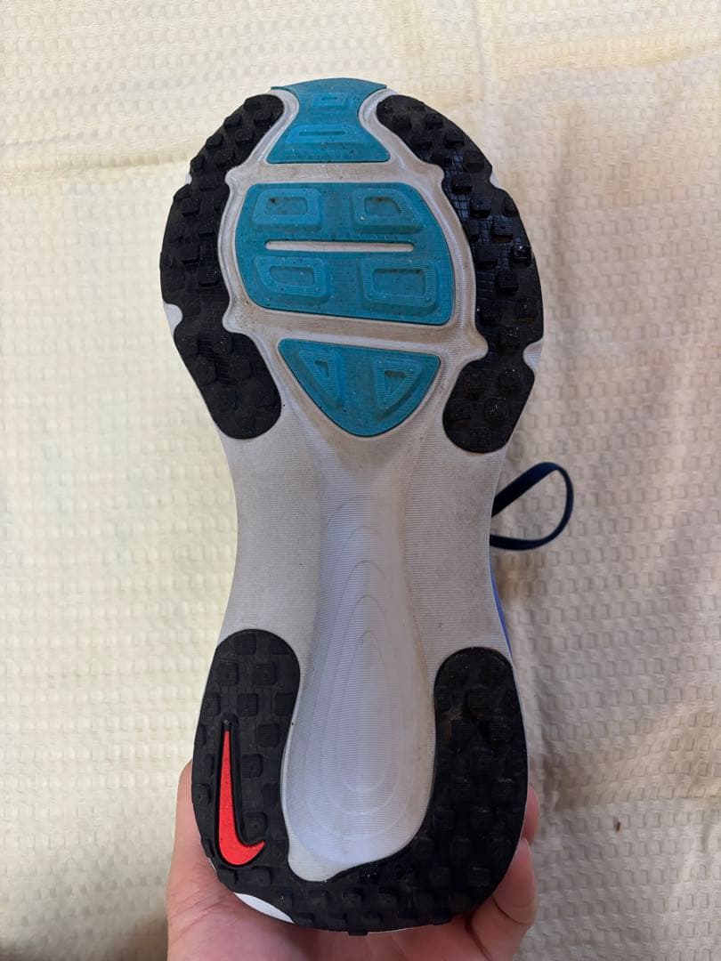 NIKE ボメロ18 25.0cm