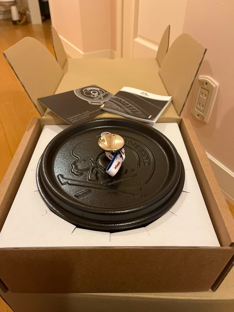 STAUB MASTERMIND ブラック 22cm 2.6L