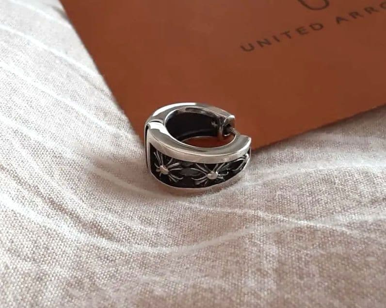 クロムハーツ NARROW V-CHX LナローV CHX シルバーピアス