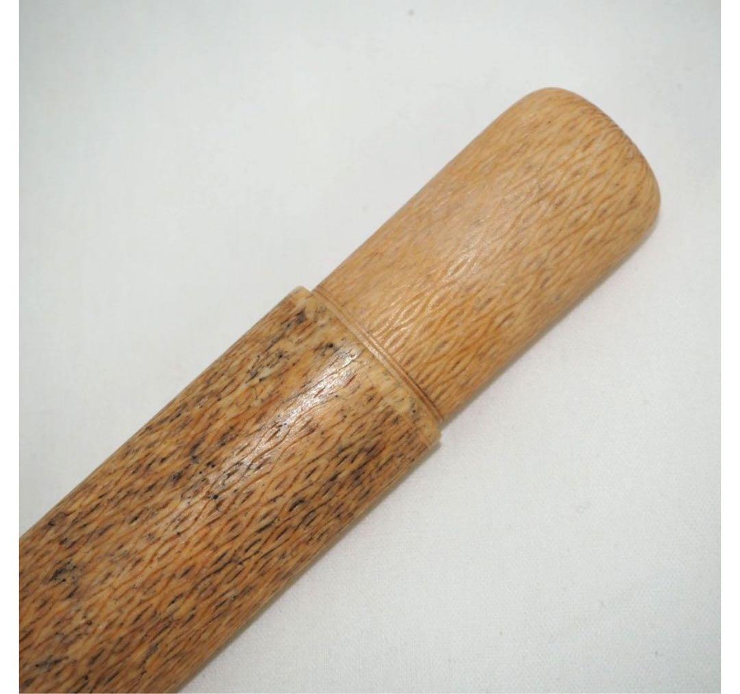 アキラ送料無料　江戸～明治期　在銘　細密彫刻煙管入れ