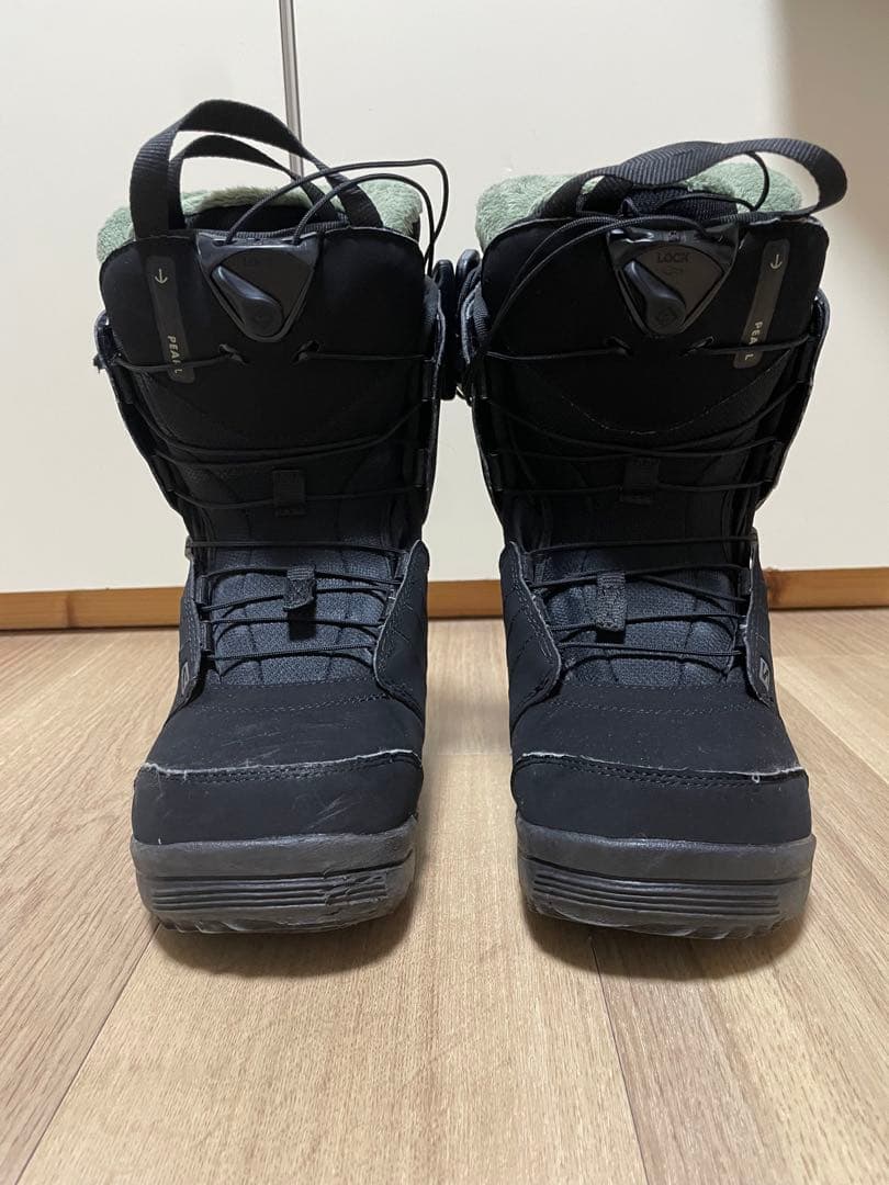 SALOMON スノーボードブーツ 黒　レディース　22.5cm