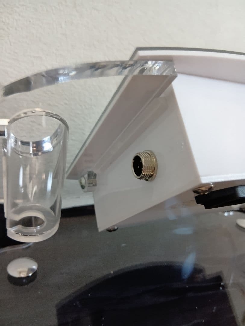 新品　エレクトロポレーション　美容機器　美容液導入