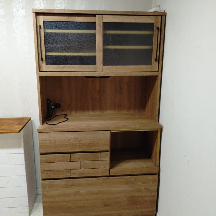 ナチュラルウッド 食器棚 ガラス扉付き 最終値下げ