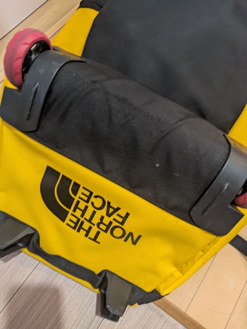 THE NORTH FACE キャリーバッグ 大容量イエロー ローリングダッフル