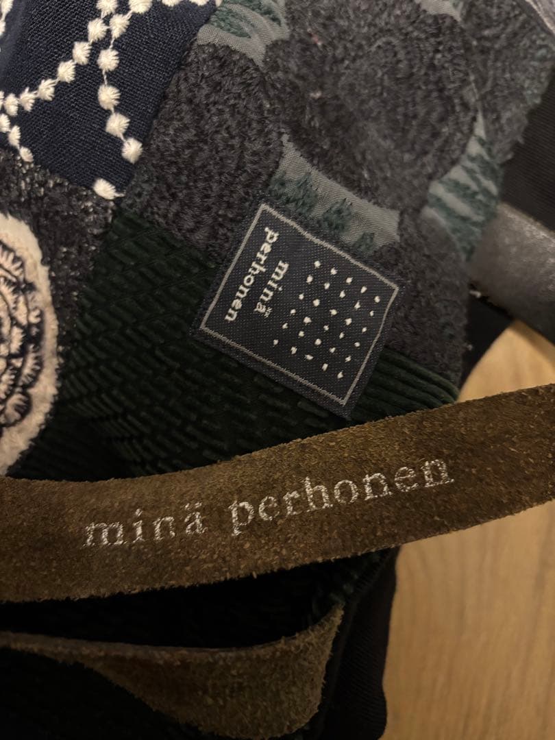 ミナペルホネン　mina perhonen ピースバック