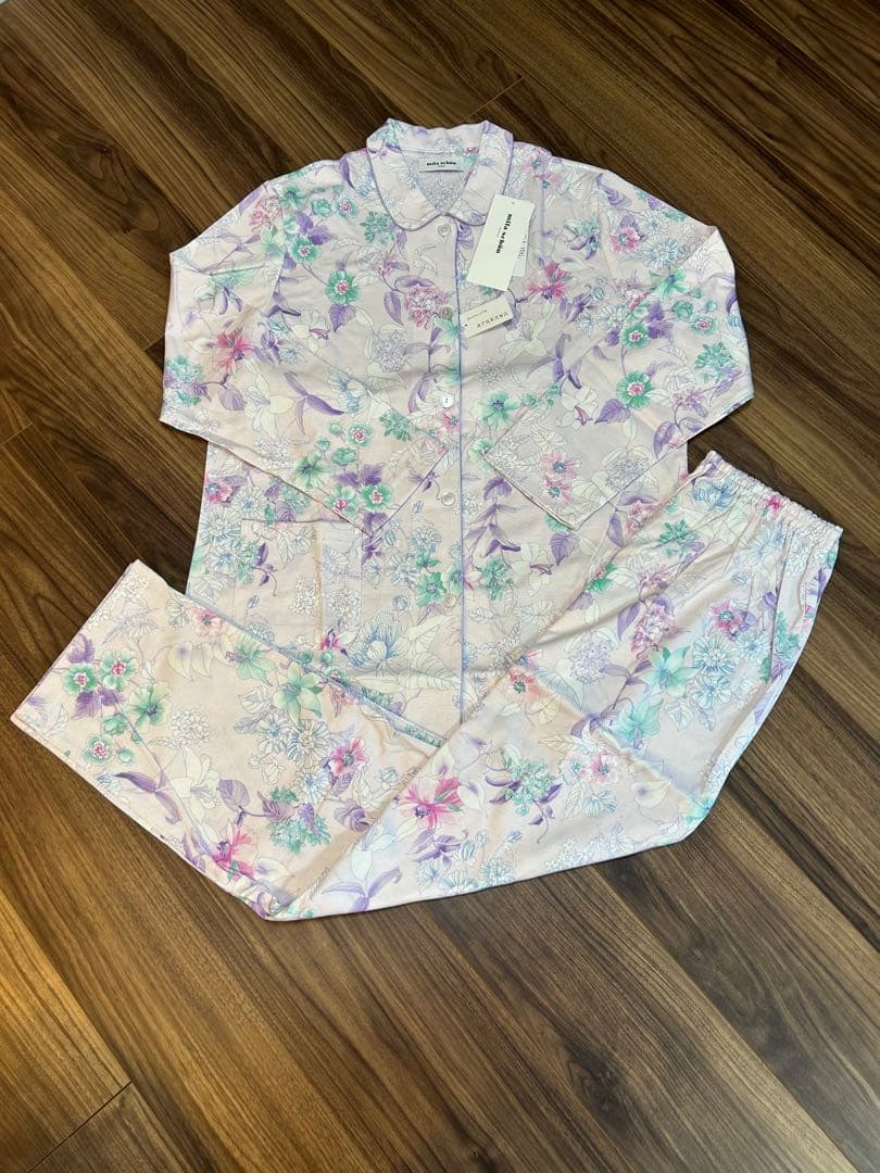 定価18700円ミラショーン☆秋から春スリーシーズンパジャマ　綿100% 高級