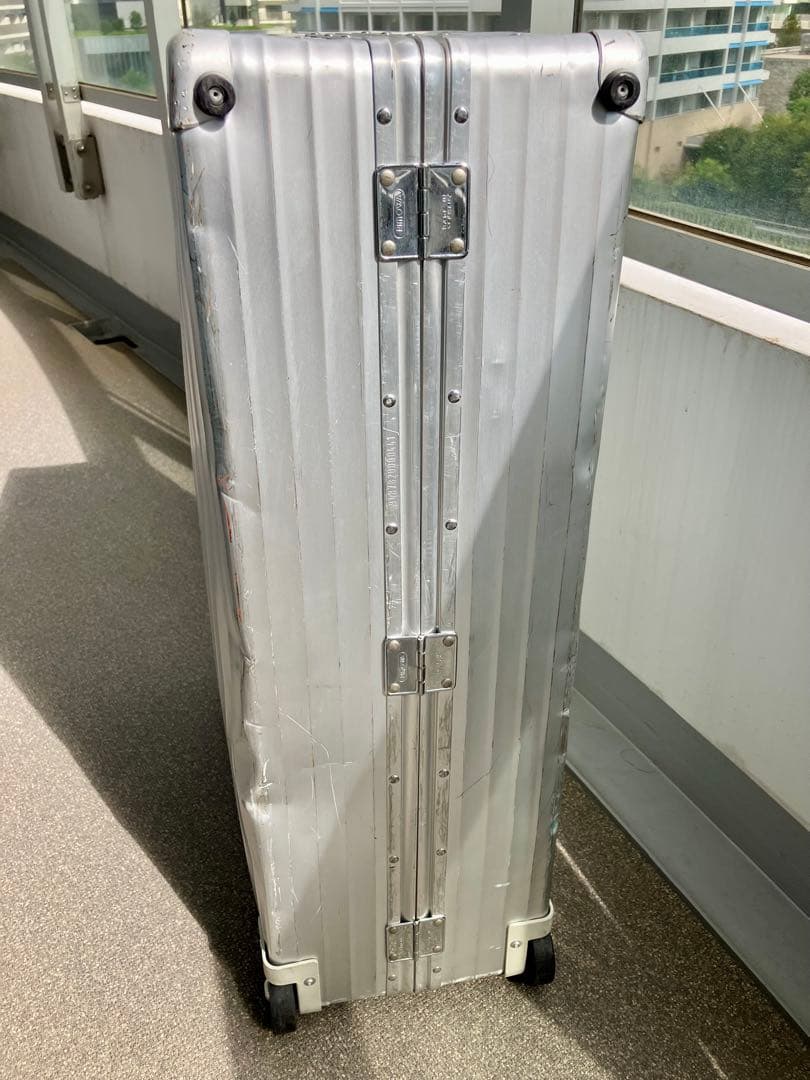 k*4様 リモワ 特大スーツケース(クラッシック)