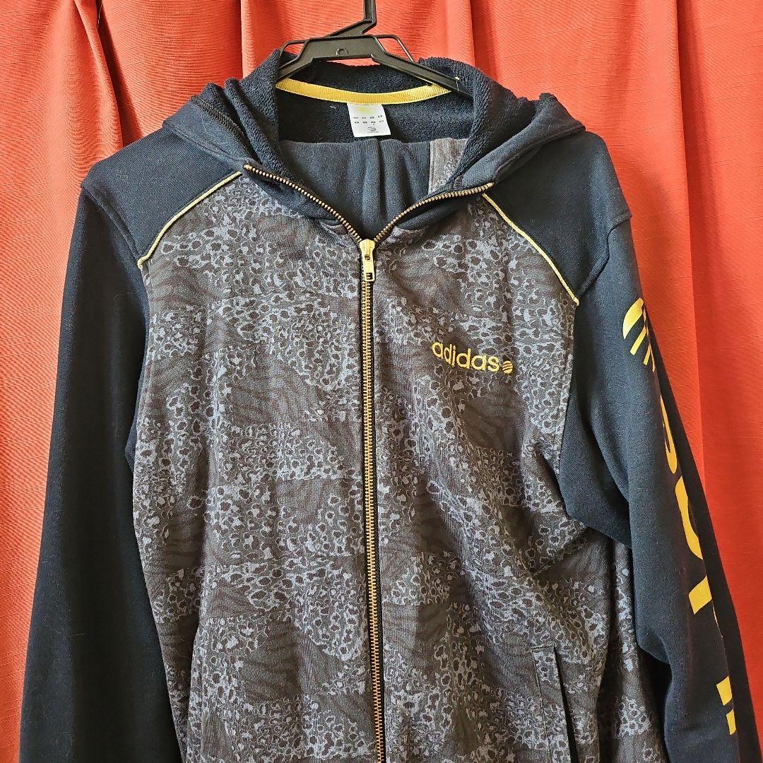 adidas ジップアップフードジャージ　セットアップ　金色ロゴ　Mサイズ