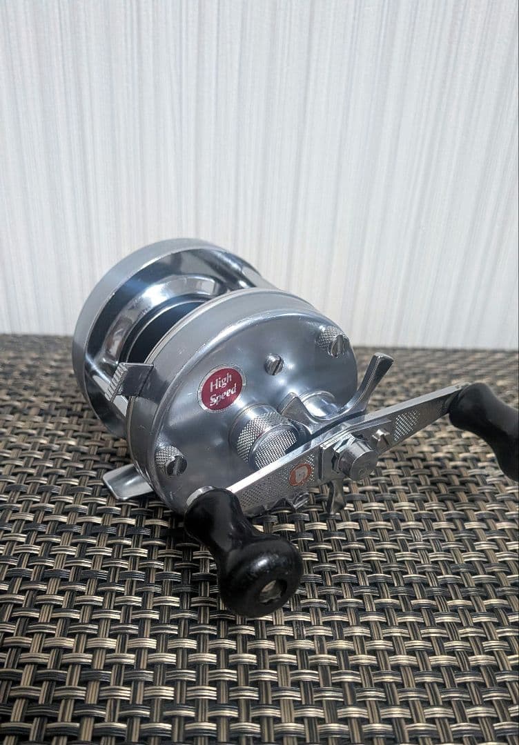 美品 abu 4500c アブ 4500 77年6月製 アブガルシア