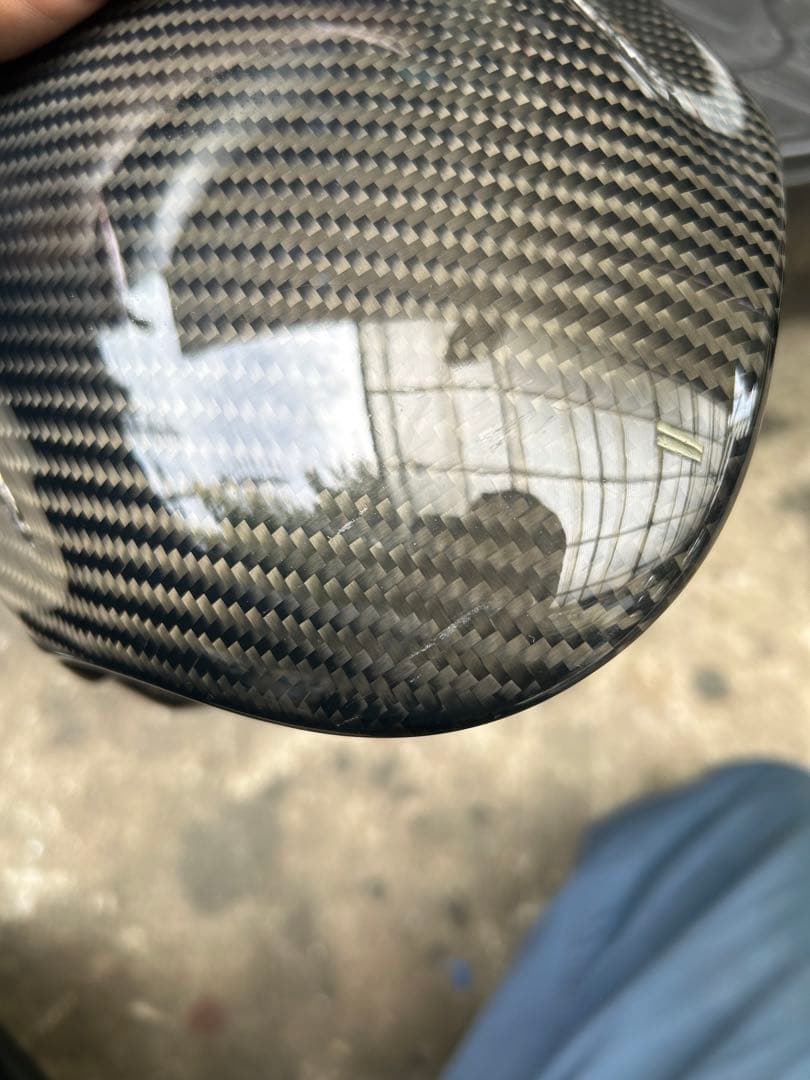 沖縄からアドレスＶ１２５シリーズ用カーボンフロントフェンダー油漢？