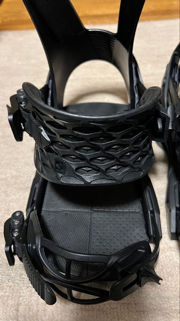 サロモン　ホログラム　SALOMON HOLOGRAM Mサイズ