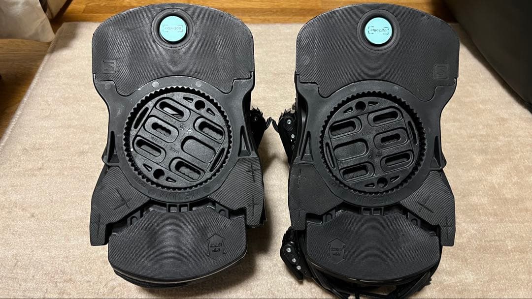 サロモン　ホログラム　SALOMON HOLOGRAM Mサイズ