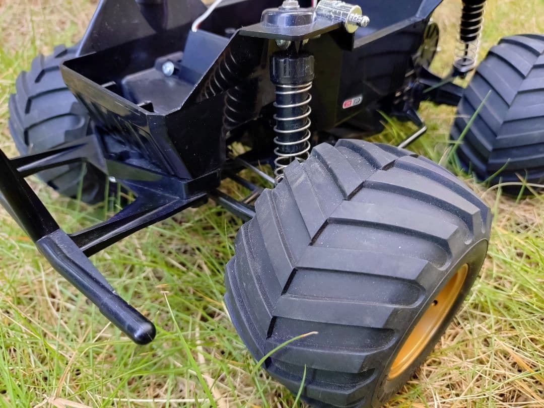 値下げしました!　タミヤ　ランチボックス　サーボ　モーター付　ラジコン