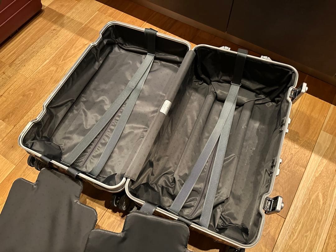 RIMOWA ORIGINALトランク S (シルバー)