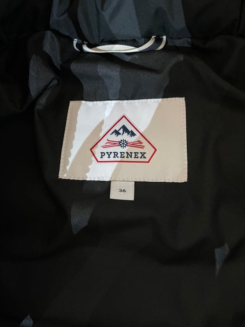【美品】ピレネックス　ダウン　PYRENEX ブラック