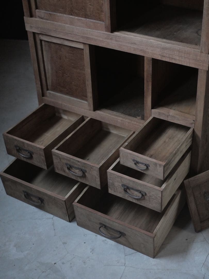 戸棚　食器棚　ケヤキ　収納棚　棚　古家具　古道具　アンティーク　昭和レトロ