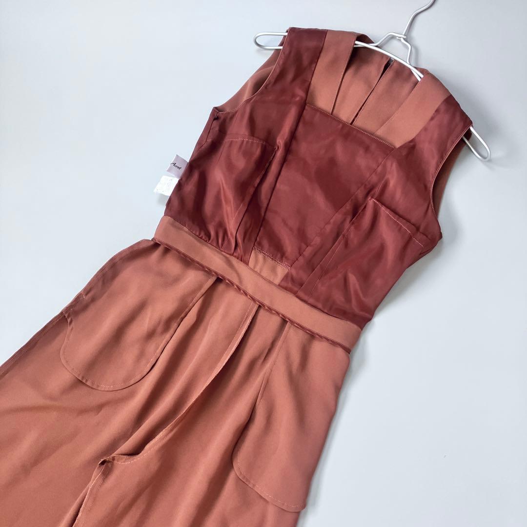 美品AIMER エメ　ストレートパンツオールインワンパーティードレスMブラウン